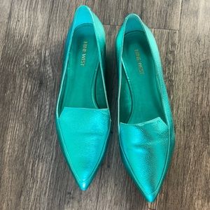 Leather metallic shoes